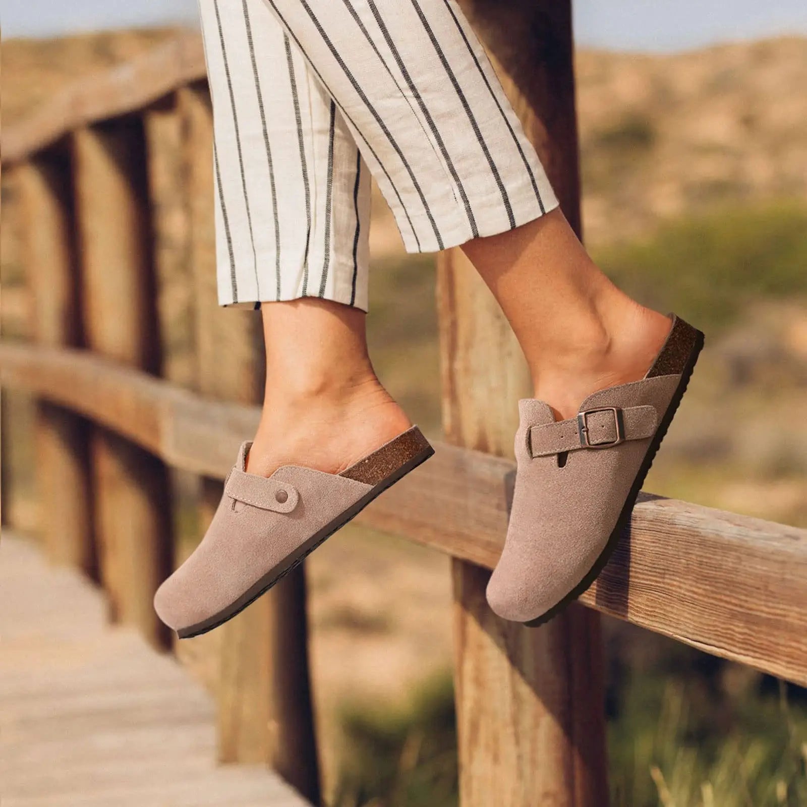 PREMIUM SUEDE CLOGS
